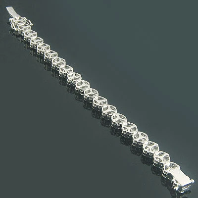 14K White Gold Cluster Designer Diamond Bracelet 15.40ct 2 14K White Gold Cluster Designer Diamond Bracelet 15.40ct - Image 2