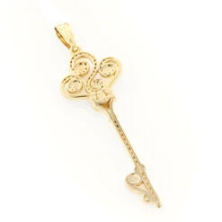 14K Yellow Gold Diamond Key Necklace 0.5ct 8 14K Yellow Gold Diamond Key Necklace 0.5ct -Luxurman 14k gold diamond key necklace 095ct p 7100 backye