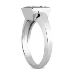 14K White Gold Solitaire Engagement Ring 0.30ct 4.5mm -Luxurman 14k gold solitaire engagement ring 030ct p 25011 back white 20220426