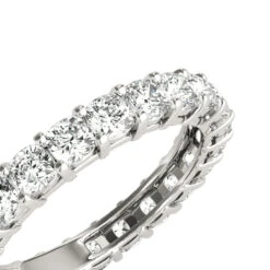 Platinum Cushion Cut Diamond Eternity Ring Diamond Anniversary Ring 2.5ct -Luxurman platinum cushion cut diamond eternity ring diamond anniversary ring 25ct box